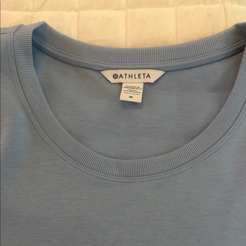 Athleta Sky Blue Crew Neck Tee
